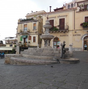 Fountain and Plaza in Taormina